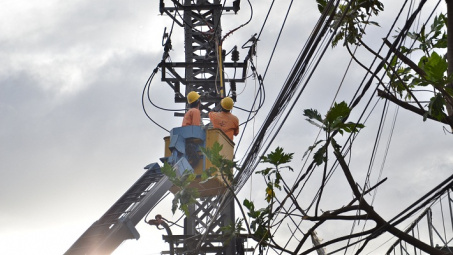 Bộ Công Thương ra công điện khẩn về việc ứng phó, khắc phục nhanh nhất hậu quả do bão số 9 gây ra
