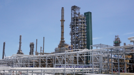 Nhà máy Lọc dầu Dung Quất sản xuất sản phẩm đầu tiên sau bảo dưỡng tổng thể