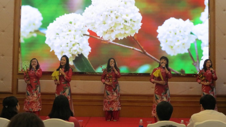 Phụ nữ Vinataba “Giỏi việc nước, đảm việc nhà”