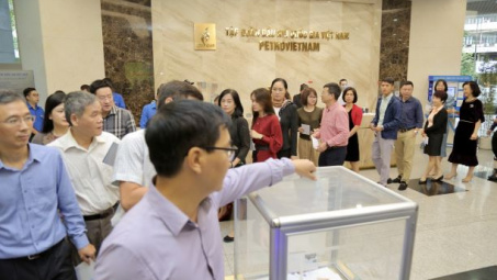 328 tỷ đồng Petrovietnam gửi tới đồng bào miền Trung bị bão lũ và người nghèo trong cả nước