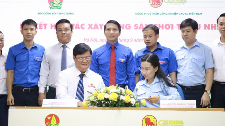 Casumina tài trợ xây dựng 45 sân chơi bằng lốp xe cho trẻ em cả nước