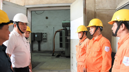 EVNHANOI: Sẵn sàng cấp điện cho Đại hội Đảng bộ Thành phố (lần thứ XVII)