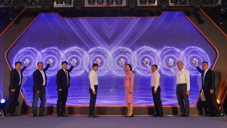 Khởi động ngày mua sắm trực tuyến Online Friday "siêu sao siêu sale"