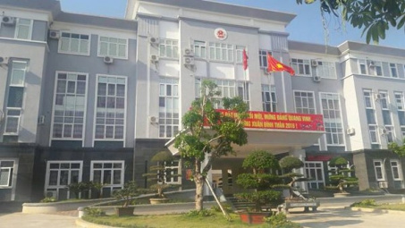 Nâng cao chất lượng dịch vụ hành chính công tại Ủy ban nhân dân huyện Phù Yên, tỉnh Sơn La