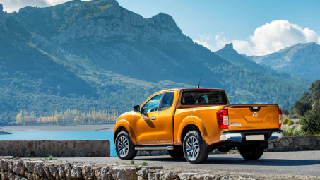 Nissan Navarra giảm giá xuống mức 659 triệu đồng