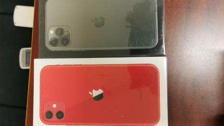 Thu giữ hàng chục iPhone, iPad trong chiến dịch truy quét điện thoại “lậu”