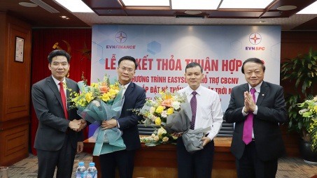 EVNFinance ký kết hợp tác đẩy mạnh cho vay lắp đặt điện mặt trời mái nhà