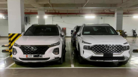 Hyundai Santa Fe 2021 bất ngờ xuất hiện tại Việt Nam, đứng cạnh phiên bản tiền nhiệm