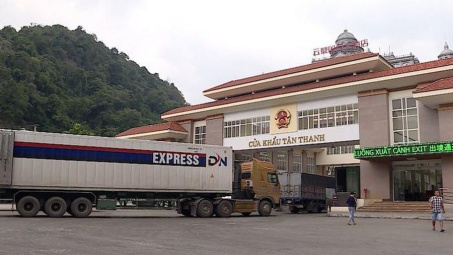 Thanh long và container lạnh Việt Nam sẽ phải thực hiện khử trùng khi xuất sang Trung Quốc