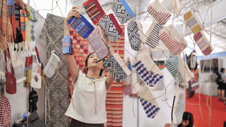 Xuất khẩu hàng hóa cho du khách