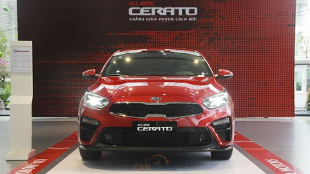 Kia Cerato dần vượt qua 'cái bóng' của Mazda3