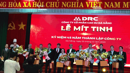 Công ty CP Cao su Đà Nẵng mít tinh kỷ niệm 45 năm thành lập