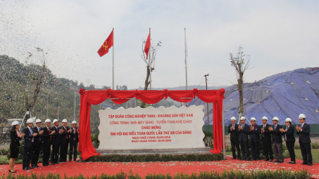 Khánh thành và gắn biển công trình Nhà máy Sàng tuyển than Khe Chàm