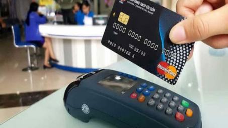 Dự kiến từ 31/3/2021, ngân hàng chỉ phát hành thẻ chip thay cho thẻ từ