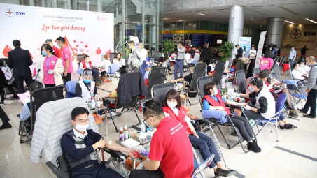 EVN Tổ chức "Tuần lễ hồng 2020"