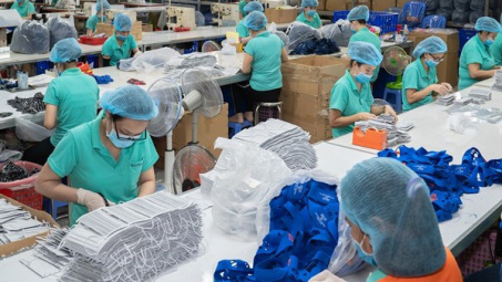 Chuỗi bán lẻ lớn Big C, VinMart, Sài Gòn Co.op... lên phương án tìm nguồn cung khẩu trang