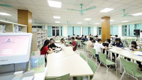 Tổ chức quản lý trong trường đại học trước yêu cầu đổi mới quản trị đại học và khởi nghiệp đổi mới sáng tạo