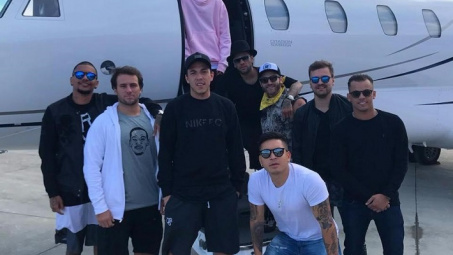 Cầu thủ nào sở hữu chuyên cơ đắt nhất