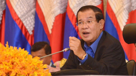 [Quốc tế nổi bật] Ông Hun Sen thách thức Corona