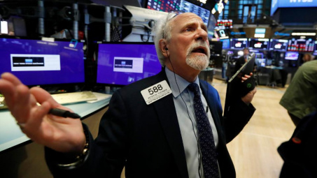 Hàng loạt tổ chức tài chính lớn hạ dự báo tăng trưởng kinh tế toàn cầu