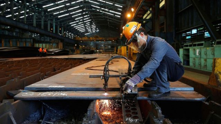 Giá quặng sắt giảm mạnh, thị trường kỳ vọng sẽ có các gói kích thích kinh tế lớn