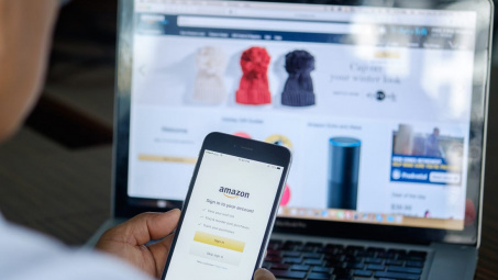 Mua sắm trực tuyến bùng nổ thời đại dịch Covid-19, Amazon tuyển gấp 100.000 lao động