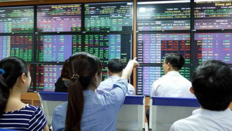 Miễn và giảm giá 15 loại dịch vụ chứng khoán