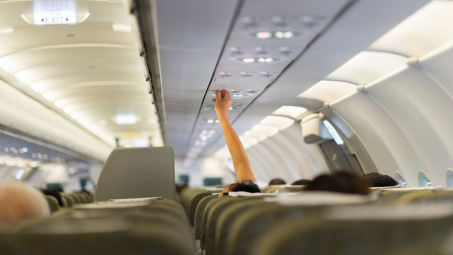 Cận cảnh quy trình khử trùng toàn diện trước, trong và sau chuyến bay của Bamboo Airways