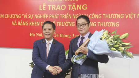 Đồng hành cùng Toyota Việt Nam, Bộ Công Thương cam kết đưa doanh nghiệp ô tô trong nước tham gia sâu hơn vào chuỗi giá trị