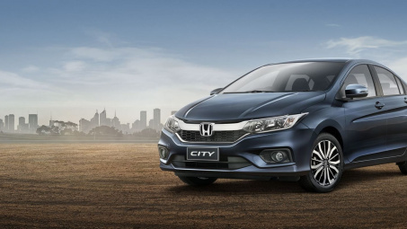 Honda City tại đại lý giảm giá sâu, tặng phụ kiện "khủng"