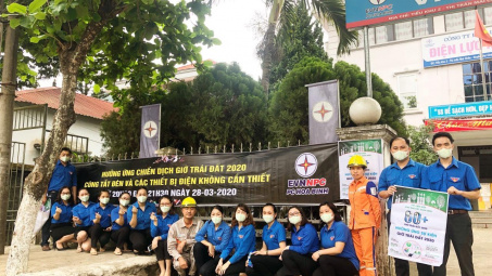 EVNNPC hưởng ứng chiến dịch Giờ Trái đất năm 2020