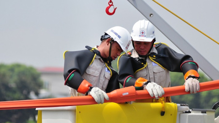 EVNHANOI ứng dụng công nghệ sửa chữa điện nóng hotline