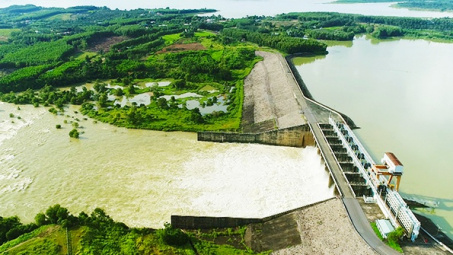Thủy điện thiếu hụt hơn 3 tỷ kWh so với cùng kỳ 2019