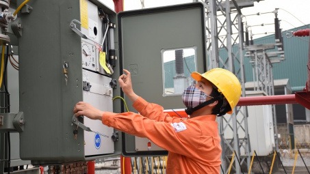 EVNHANOI quyết tâm giữ vững dòng điện kể cả khi dịch Covid-19 diễn biến phức tạp nhất
