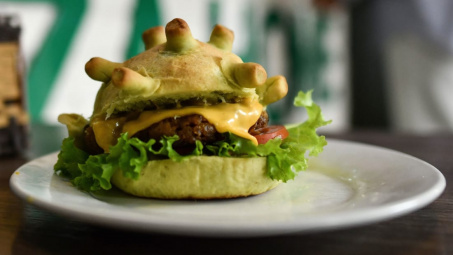 Những chiếc bánh thú vị với chủ đề covid-19