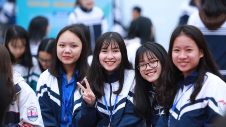 UNETI hỗ trợ hàng tỷ đồng tiền học phí cho sinh viên giữa mùa dịch Covid-9