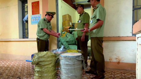 Hoàn thiện quy định của pháp luật hình sự về truy cứu trách nhiệm hình sự đối với hành vi giả mạo nhãn hiệu hàng hóa