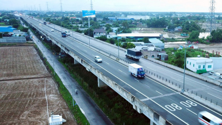 Thủ tướng yêu cầu “tuyệt đối không để xảy ra vi phạm tương tự như thời gian vừa qua” tại dự án đường cao tốc Trung Lương - Mỹ Thuận