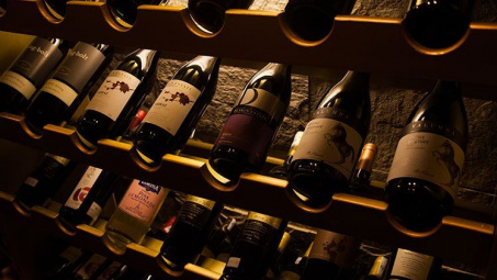 Từ 7/5, in ấn, quản lý sử dụng tem rượu sẽ thực hiện theo quy định mới