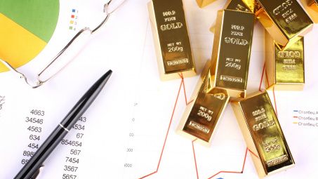 Giá vàng ngày 20/4: Tâm lý hưng phấn của giới đầu tư khiến giá vàng đi xuống