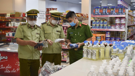 Những ngày đầu nới lỏng giãn cách: Nguồn cung đầy đủ, không có hiện tượng đầu cơ, găm hàng