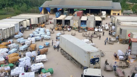 Xuất khẩu gần 60.000 xe hàng sang Trung Quốc, lượng xe tồn bắt đầu giảm