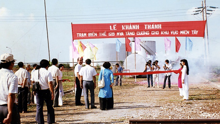 Điện khí hóa nông thôn, dấu ấn 45 năm ngành Điện miền Nam