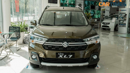 Mẫu xe Suzuki XL7 vừa về các đại lý, chờ tới tay khách hàng