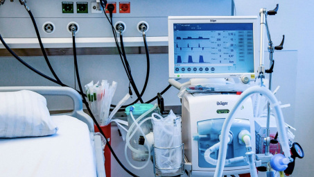 Đại dịch Covid – 19: Khi cả Thế giới bước vào “công trình” sản xuất máy thở