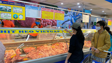 Hạ nhiệt thị trường thịt lợn, Saigon Co.op giảm giá bán thịt lợn tới 25%