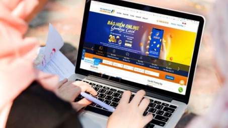 Bảo hiểm giảm phí và “trực chiến” 24/7 hỗ trợ khách hàng vượt qua mùa dịch