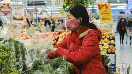 [VIDEO] Thị trường trong nước: Điểm tựa cho nền kinh tế vượt qua khó khăn