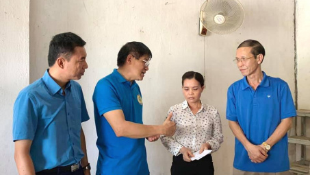 Tình người ở nơi chảo lửa Hà Giang ngày 51 độ