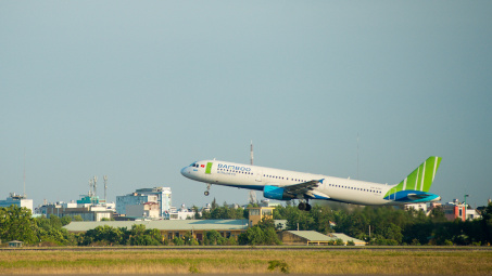 Bamboo Airways đưa công dân Việt Nam tại Philippines hồi hương